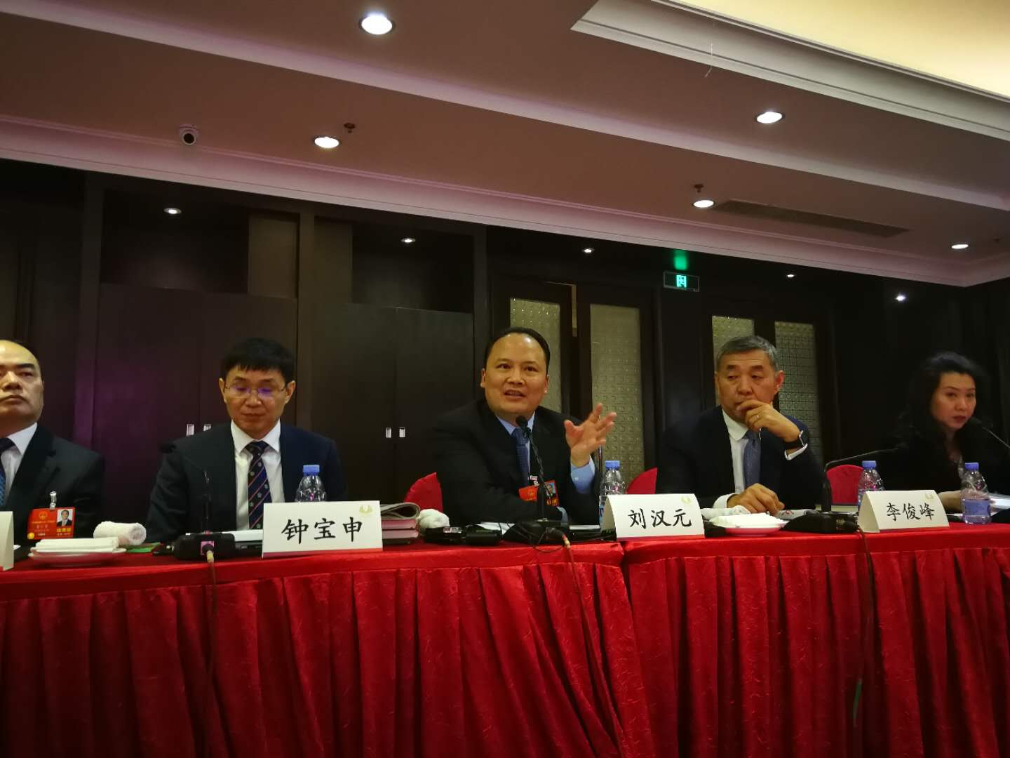 b4e93defcd1ee6f479dc74f8b5bc7d87