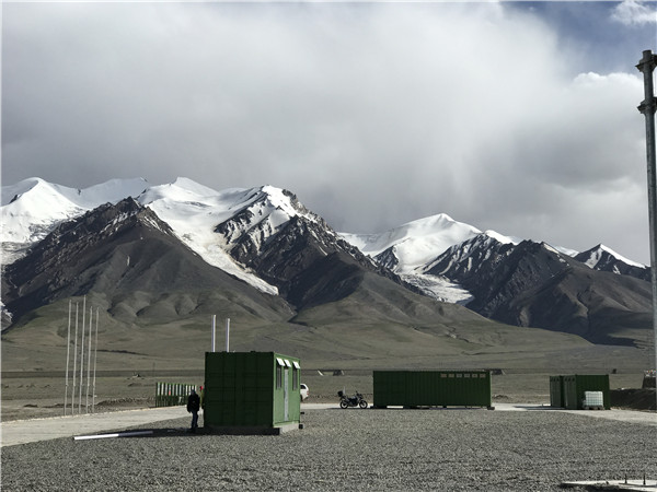 8ad8059e051fdff928f3f9679ad806c3