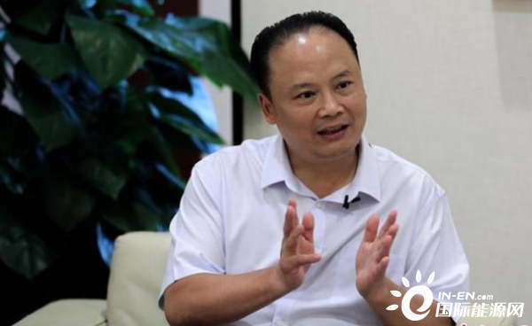 b0b380650e46558f0fbd5e19c90a3ea2