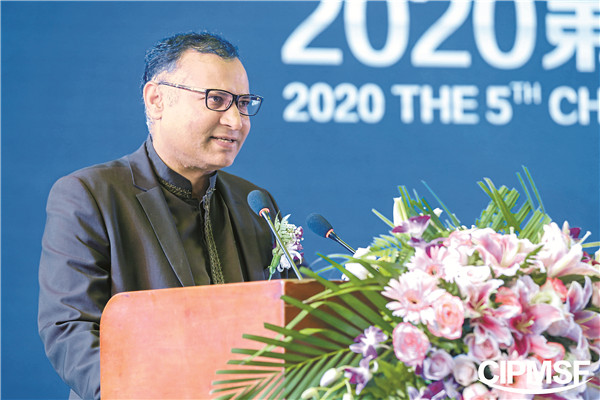 942b06fd8117c8c7d32f3ef3d496a528