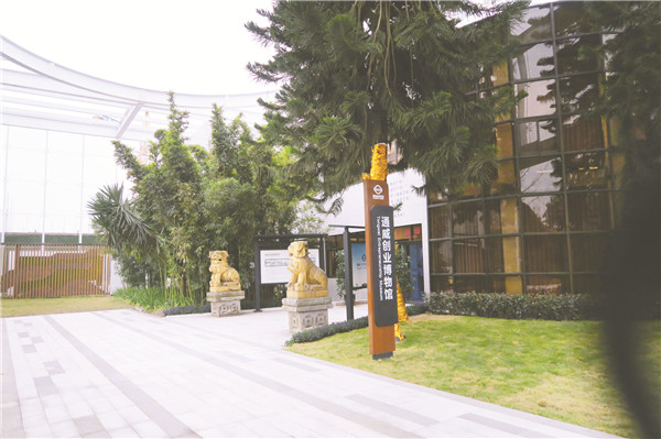 2ac38a4a759f48c73e96f97587876f5b