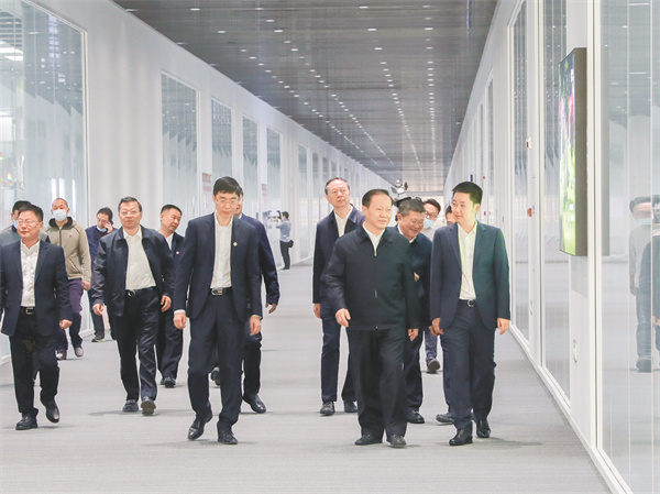 365c18af715f1825789542dc5ad4e2dc