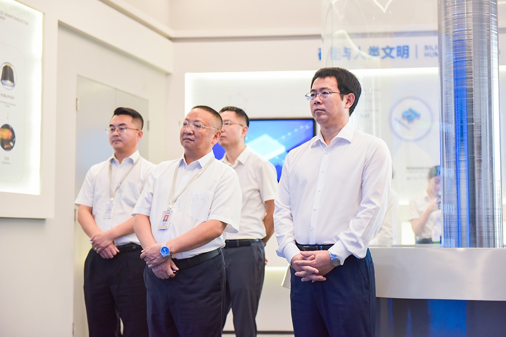 8ec9590b52c7c391d3e973339568d759