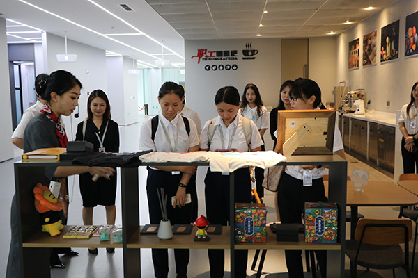 0f8d6fbd07f0229e6d1ed727b2c5a4d5