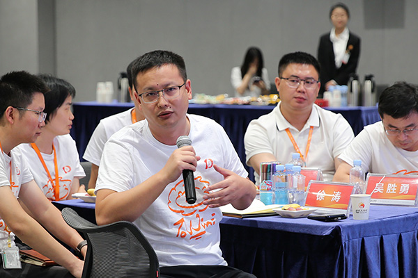 599d1f3b5b92df1c6700f3aba6a0ea23