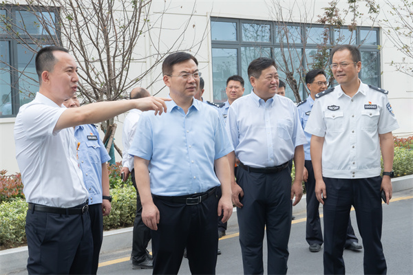 715e5b9f85f1e63f8a233ef55d7685f4