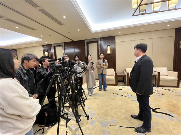 58dd35b08d32a2bb00d2257e52eb54e1