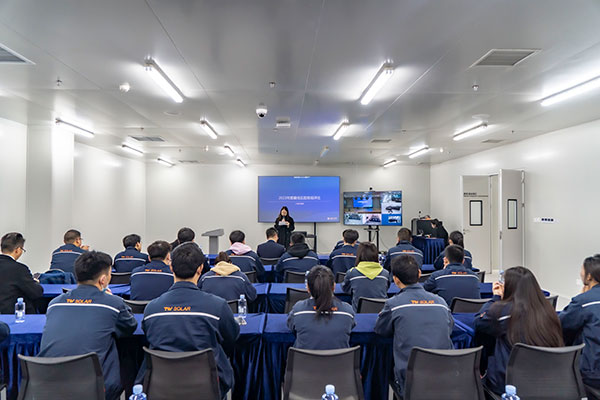 02137f1dd1ad324f78c858a95ea989d6