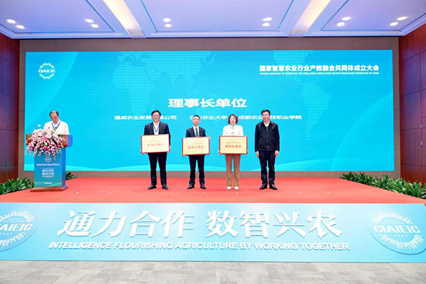 921e5501a0631e87b7880ebe34e2d348