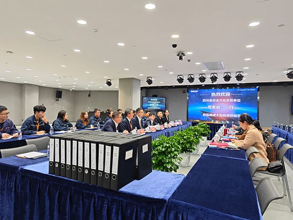 b0ded83c7e9fbc9098e338e333c5a5c4