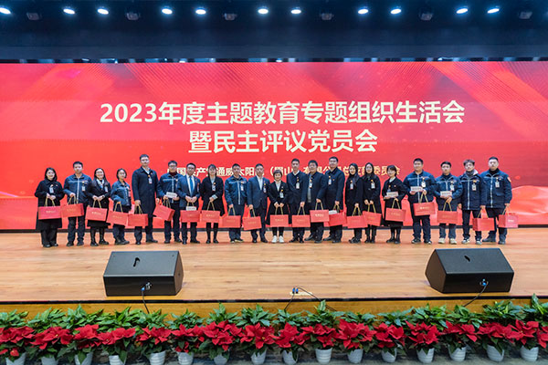 f9ed590ef353ea3136121dd00dd8bcef