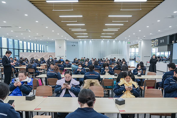 f5bc45291b1fef3aa9183fe78d16dd79