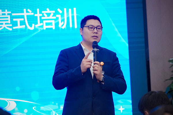 eca521a4bfc9421ccbb358a36811b114