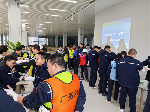 405ab8ef9434f92782818519f0abb447