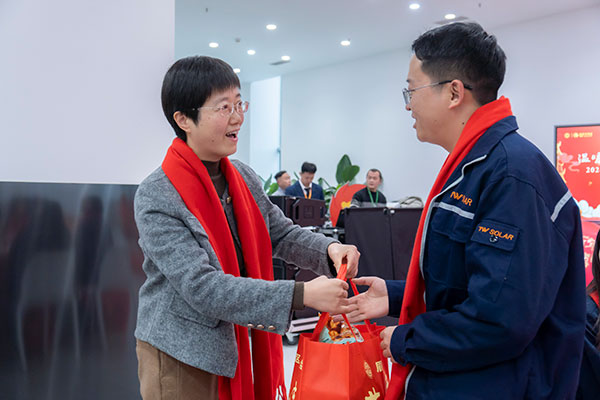 ce054f38f151d2979decc9e5d65267c4