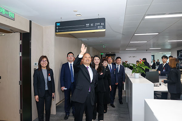 6a44e5b7f0234972a1cdd6fd6035c84e