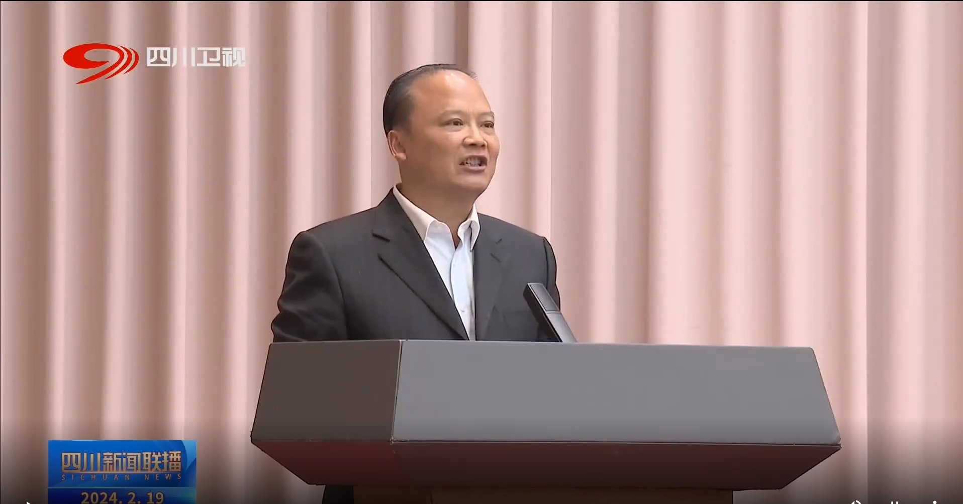 dee19dbfeb373586b5e6410f2697c564