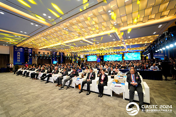 a1ce0e7bfdbfe92e601cfa5d98d5569e