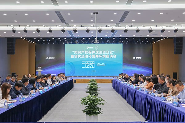 03fae2ee3e03467f01cf5fa65e9a3c1b