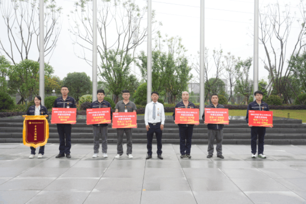 2b795c97a9eac9211d713f9b16d4c458