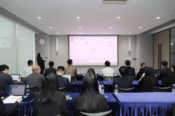 832b06942b44bfba0fefa3856227dec3