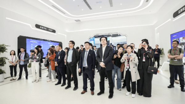 28bdcc86da7e1987f2726aa3473fa633