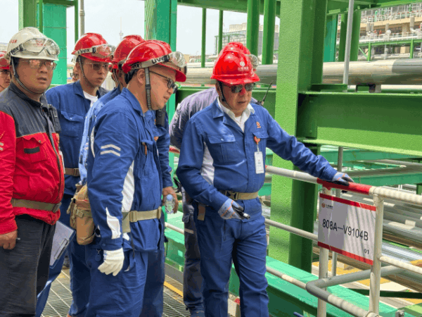 e1c3cdebcd51c02d3875386ed43def4d