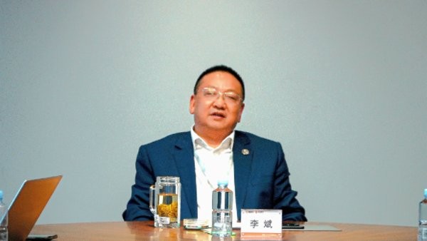 cd4ae2ecf835fe1090bdc42222895fce