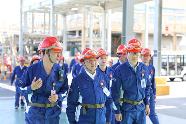 415d2ef76378e90324e9d3c3a07c049c