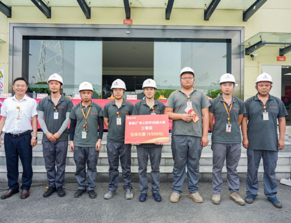 18e2dd0a299841225af1c0c2e0a262a2