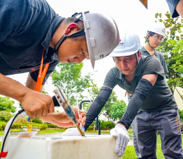 368f21d81602635c431f48a19e948ff4