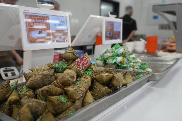 dbafd23087f85eeb1d92619611efda5d