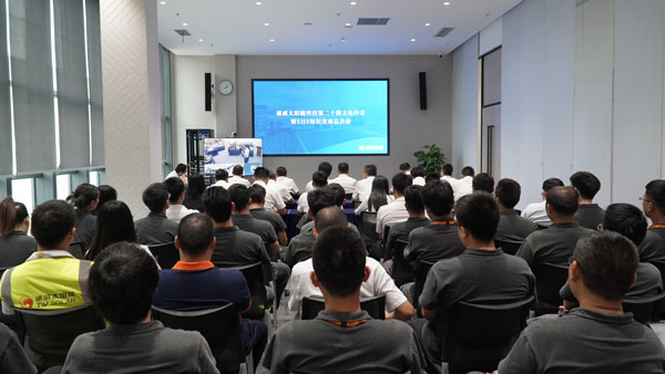 597850d7eb6118444669e1e72d832594