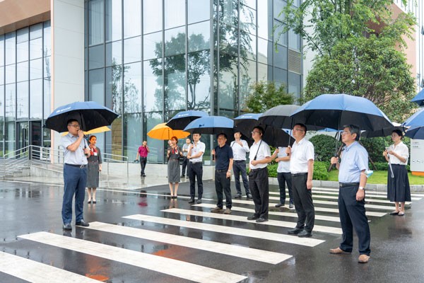 4164d3bfe5892fb192f9ee2ed9a0fe47