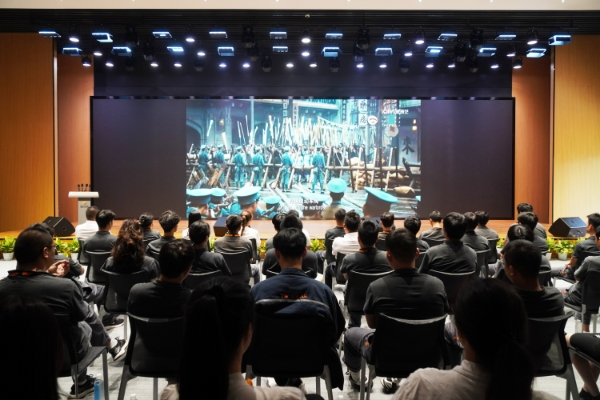 e90c5285961b8356e6e61bf2c25b3381