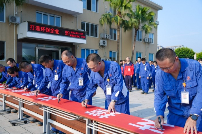 1b085f12472be9027d60b11d734785c3