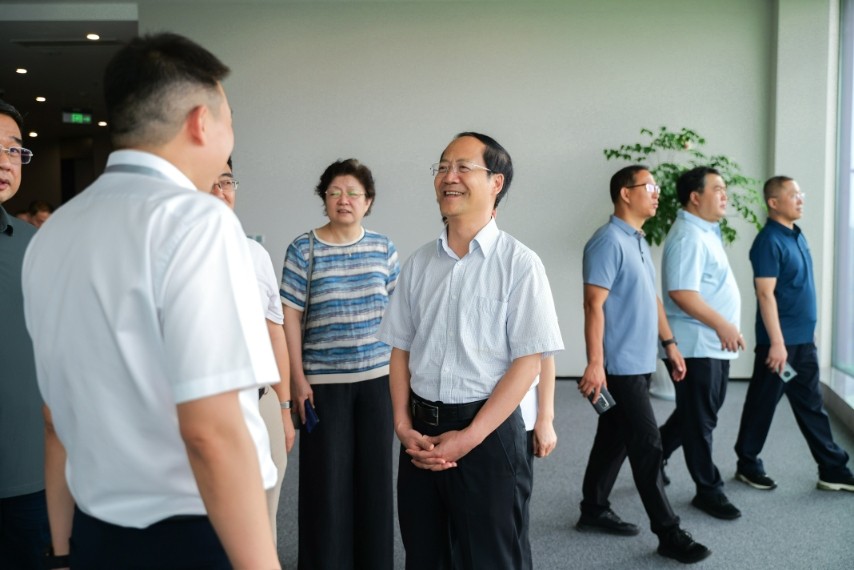 9382c73838a08ea24b73a5faef1edd94