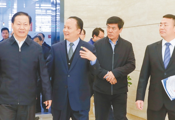 25b76a95146f476713f53cd6aaf2c773