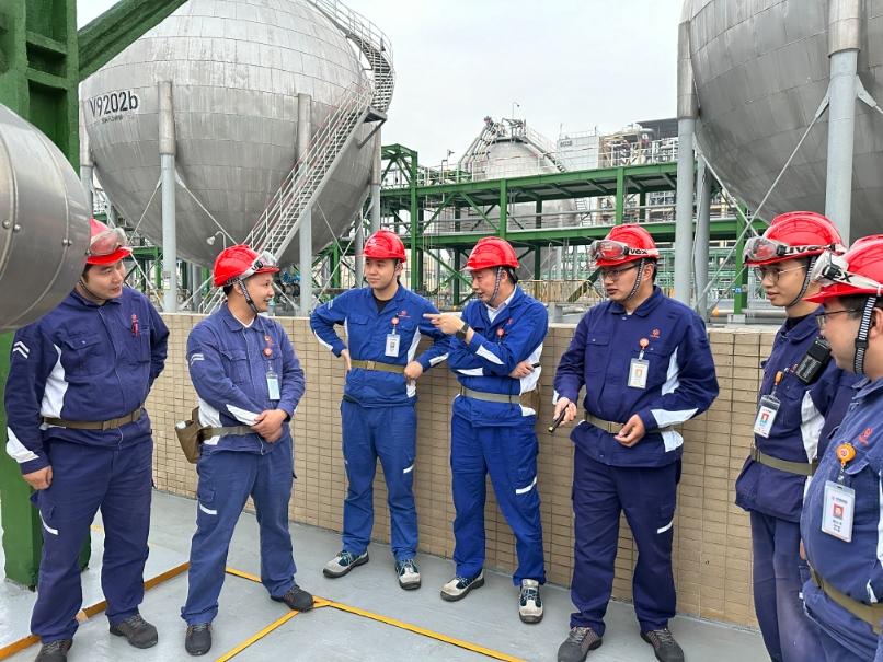 ef1134877825b1e549e01d33f88edd37