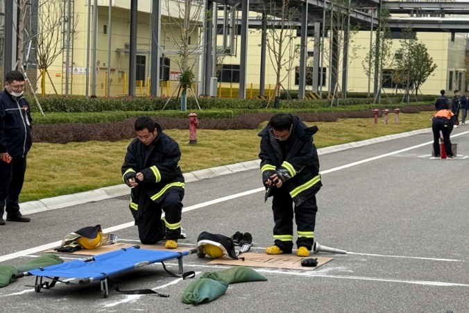 43c68093458b66c66170d41543b7ac36