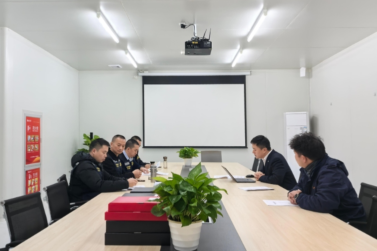 2a72ffa2b9e3df48e7d99357e5799460