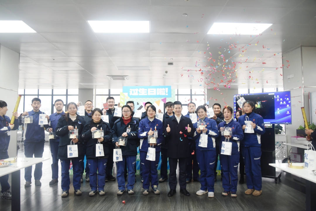 f26242233ac33414b381b715dfd617c3