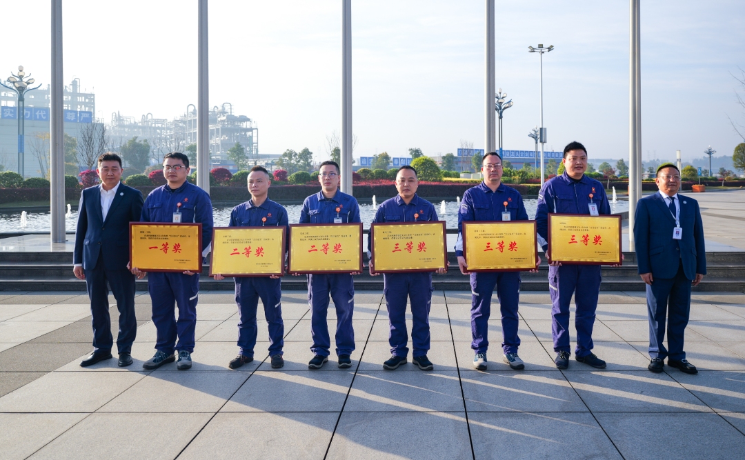 7b040b668c87679db94b2be087f4047c