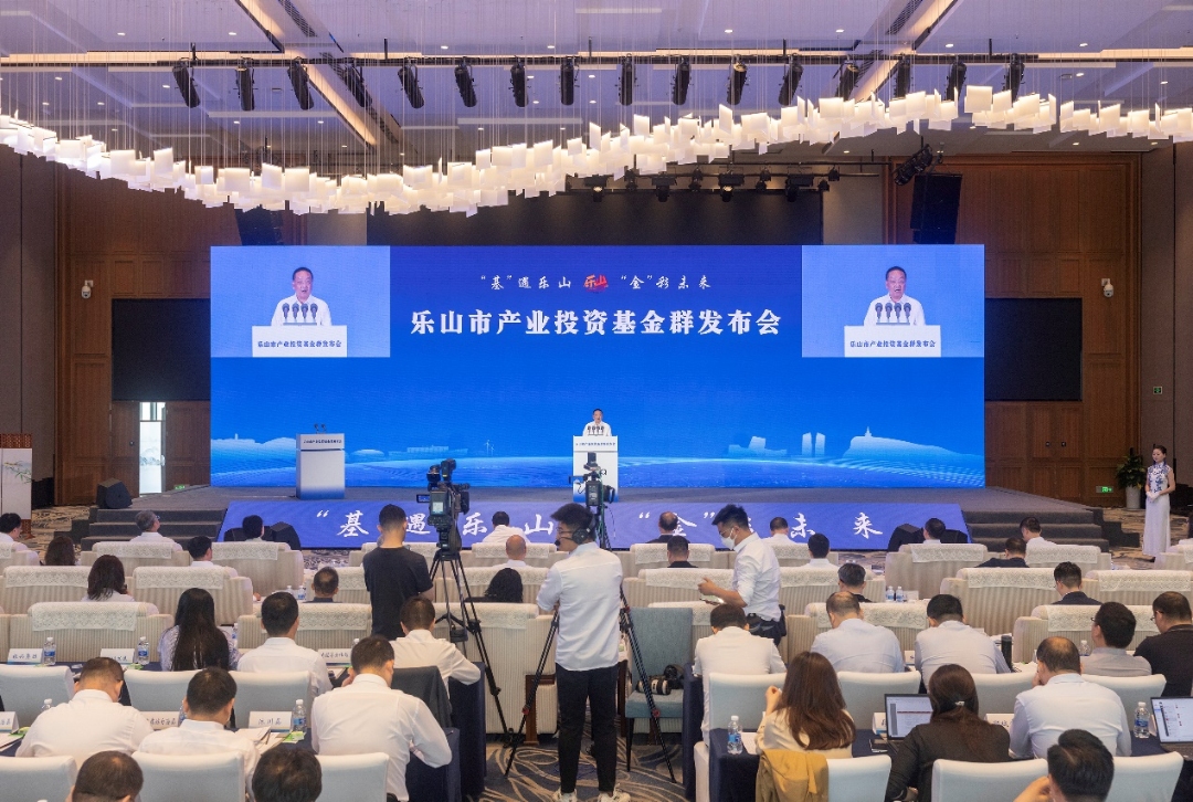 8c43ca5fde4eba3a78aff17cb2579435