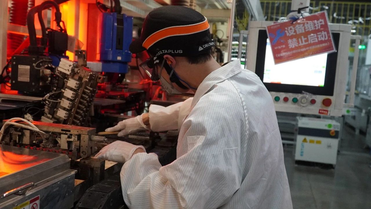 d5dfbfead91dce7066bed9f412dfdb5a