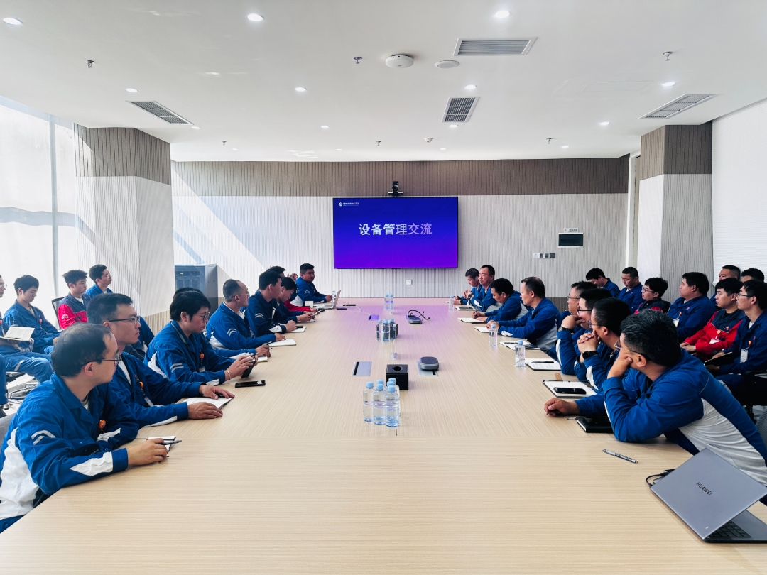 808b83c023b140e28b7023552a4b2439