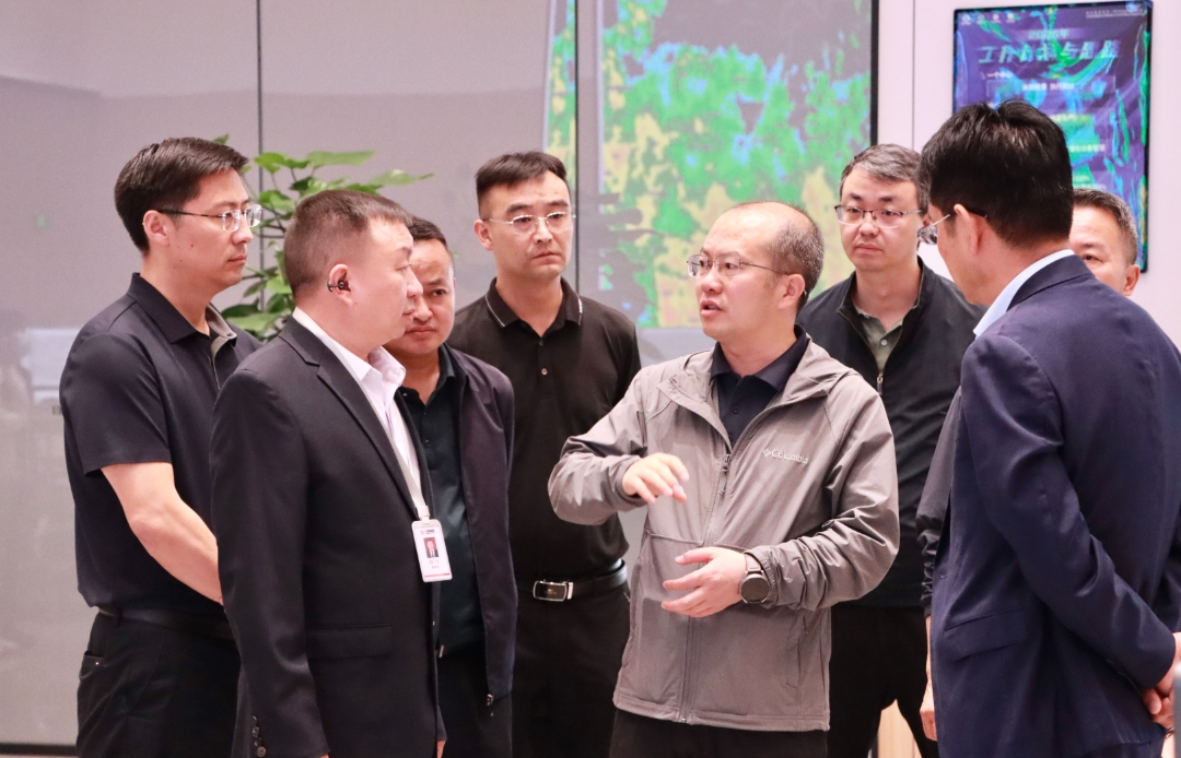 fbe3d4c3e5b31c881bfece83a49d3963