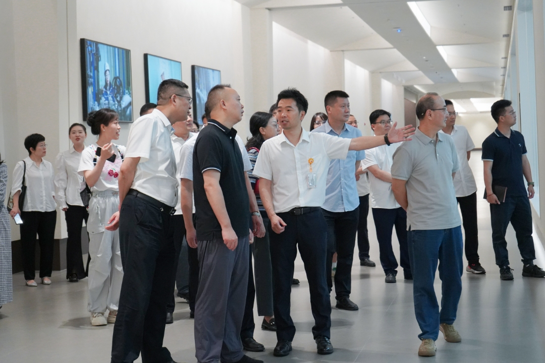 f2491a35dd7d395a69773535c2e14b06