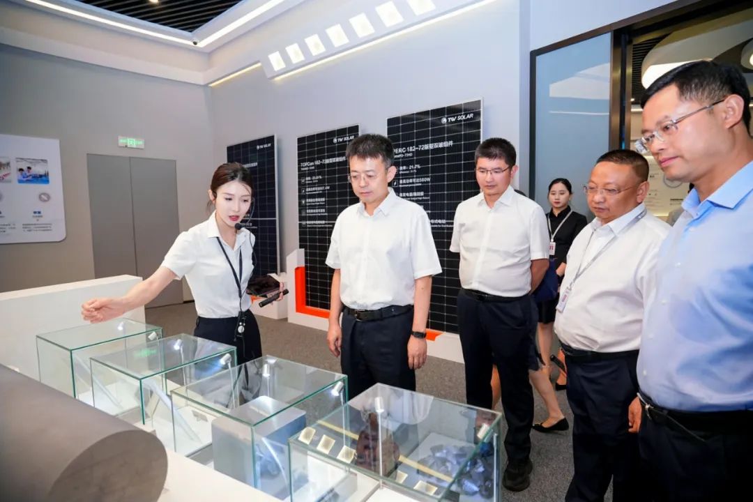 12371b53e63a96e6b1f0b2c33c615c37