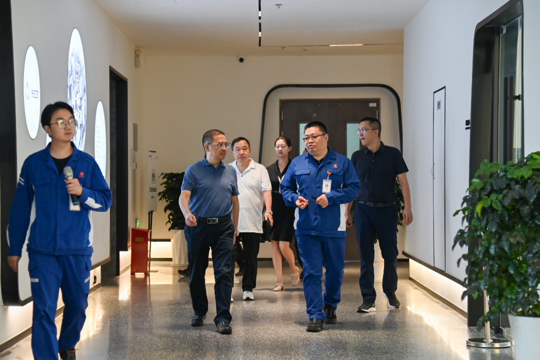 af83b8645b89d2ef0a4ef0b51352bfe1